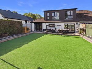 REAR ASPECT- click for photo gallery